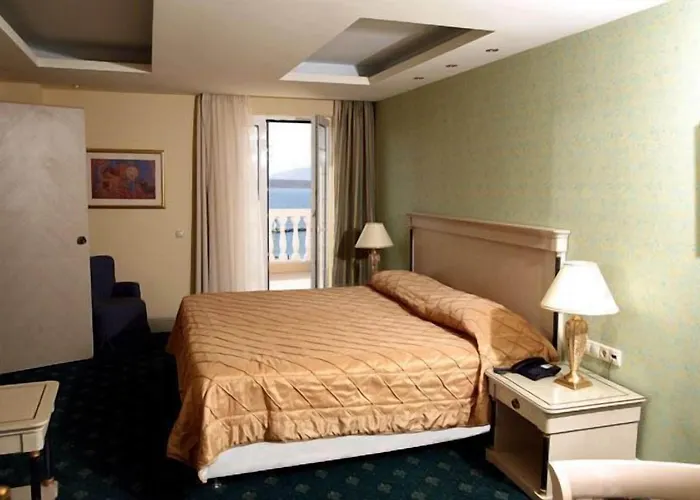 Nafsika Palace Delphi-itea Отель